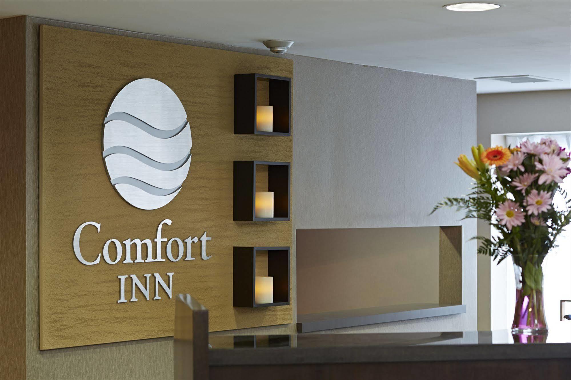 Comfort Inn Rouyn Exterior foto